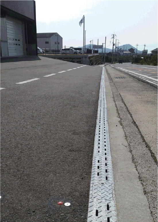 駐車場・横断施工実績 8